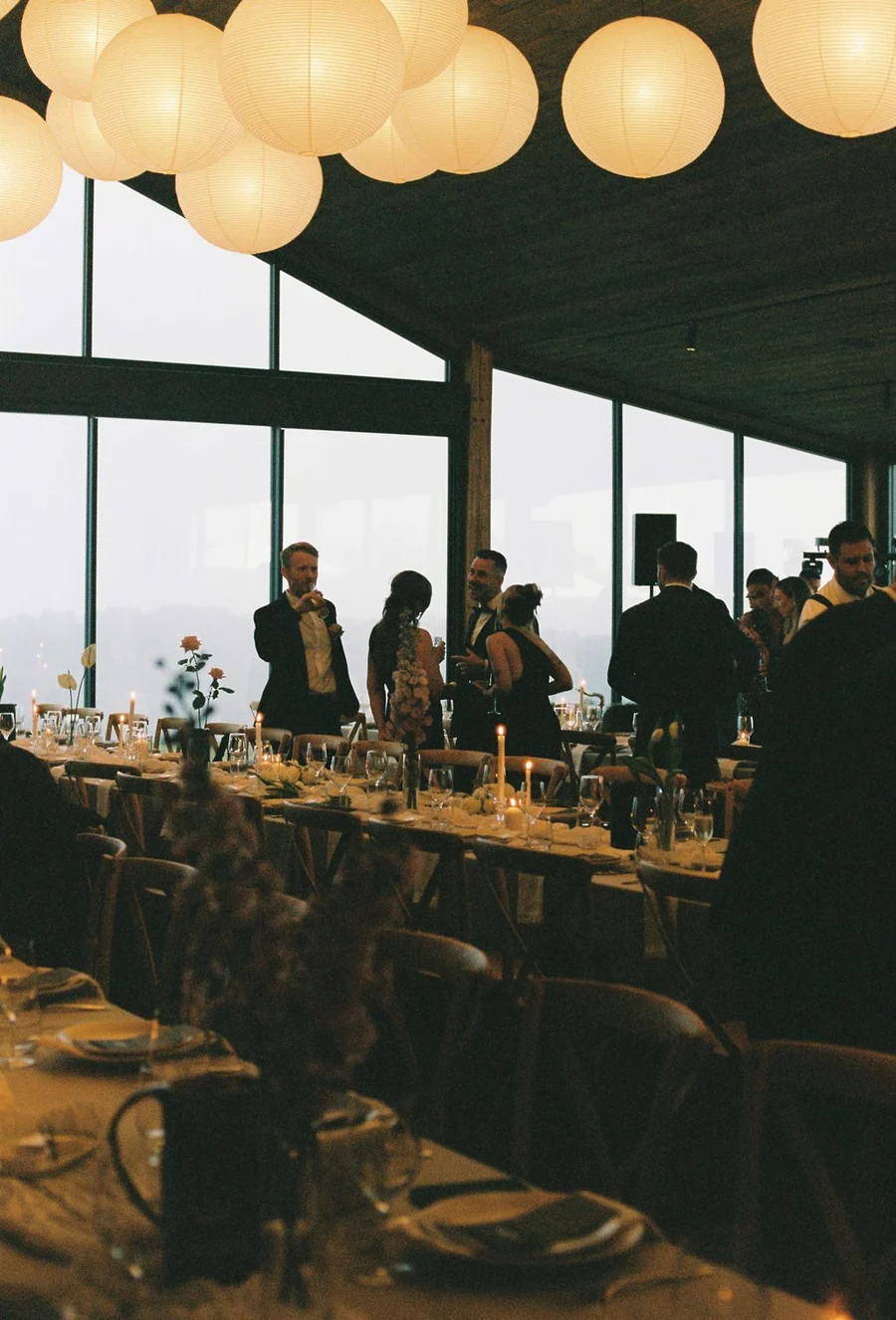 Caoura Cliffs &mdash; a lantern-lit dinner in the glass barn