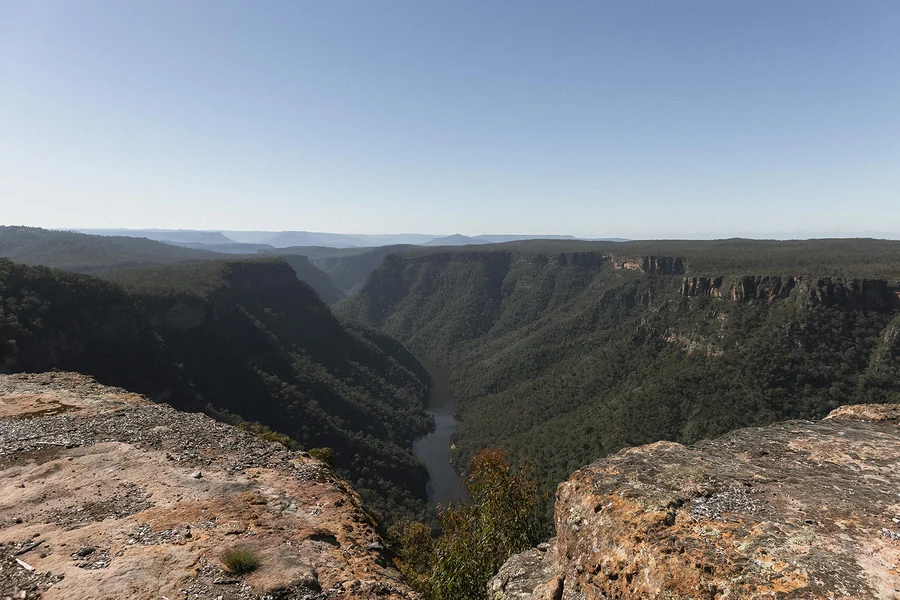 Caoura Cliffs &mdash; the Shoalhaven gorge from the property