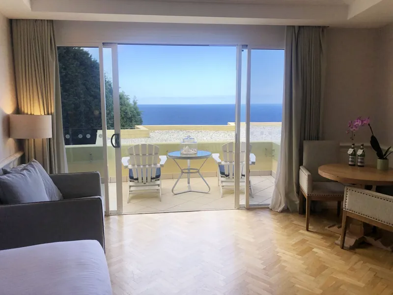 Jonah's Whale Beach — gallery photo 14