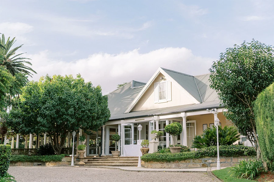 The Rose Garden and estate house at Oatlands Estate