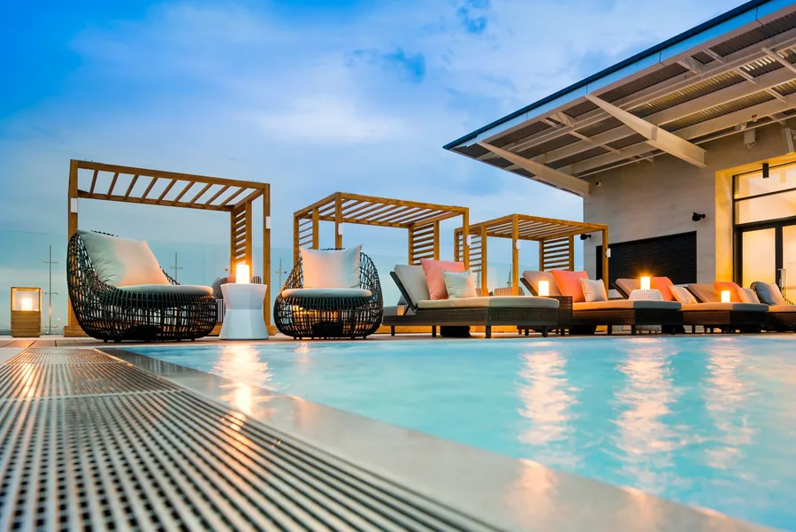 William Inglis Hotel — the pool cabanas
