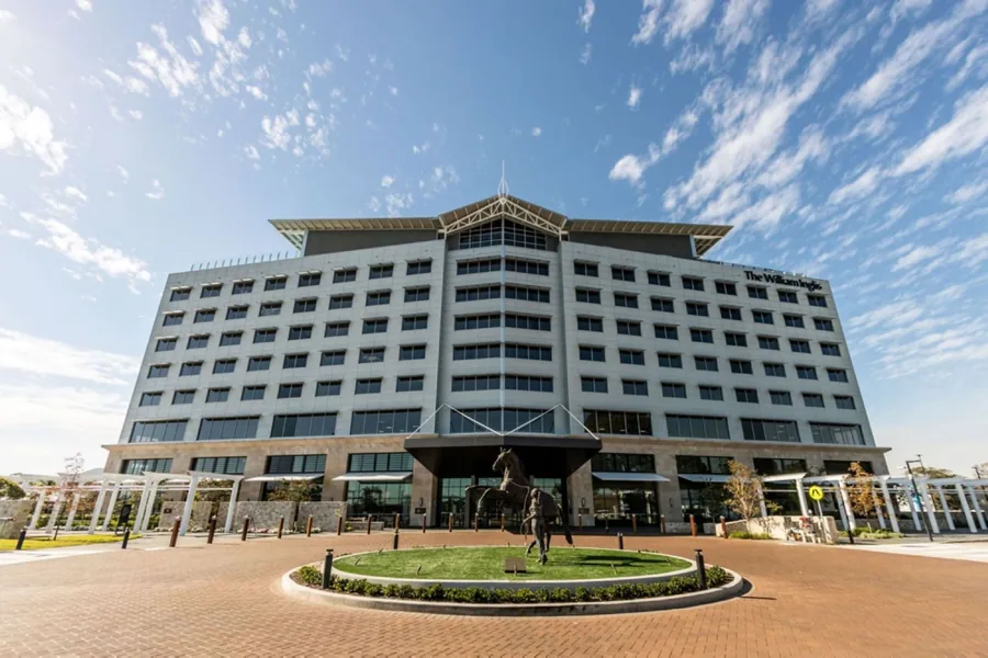 William Inglis Hotel — the hotel by day