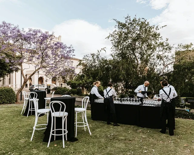 Cottage Lawns cocktail lawn reception