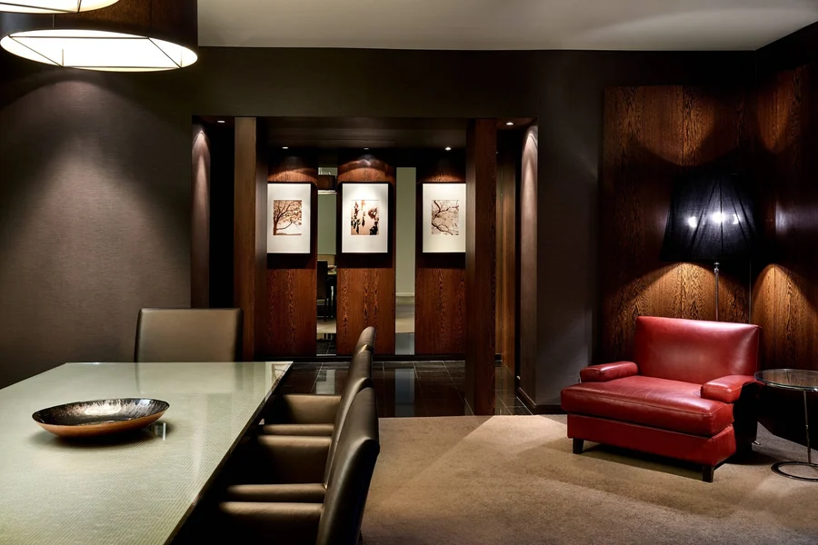 A suite lounge overlooking Hyde Park