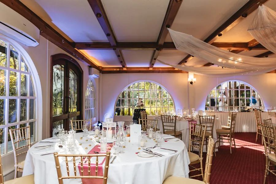 Burgundy Room at Chateau Wyuna