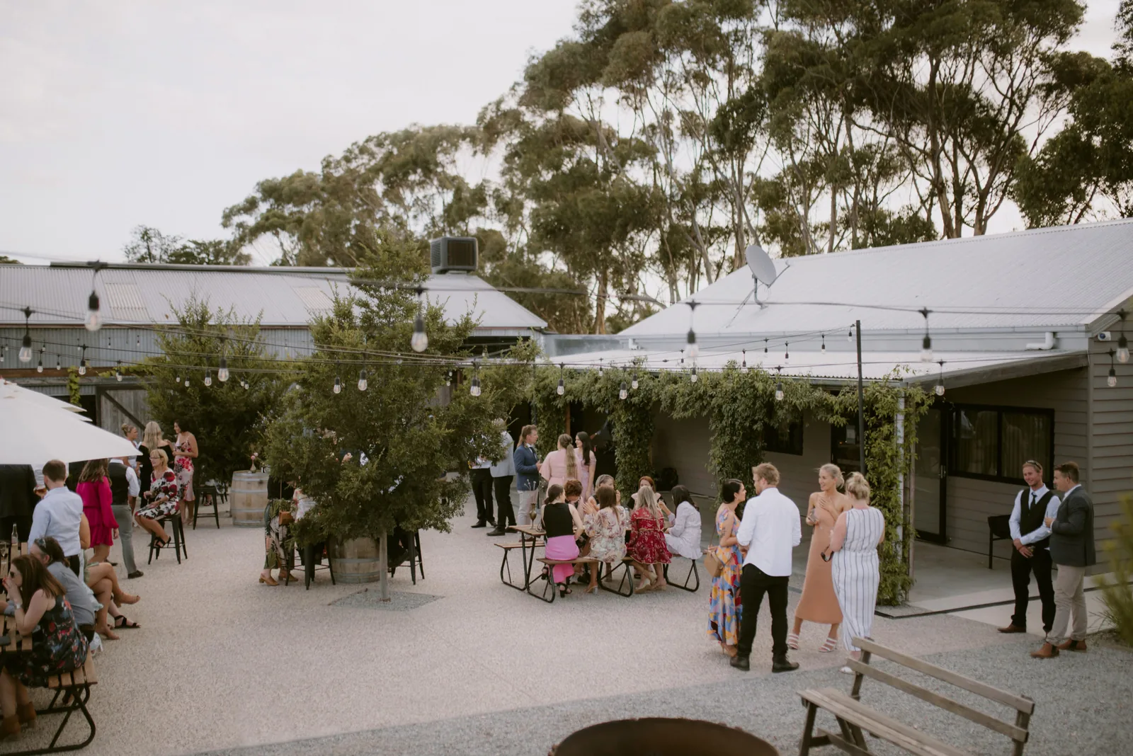 The courtyard and front bar at Rocklea Farm