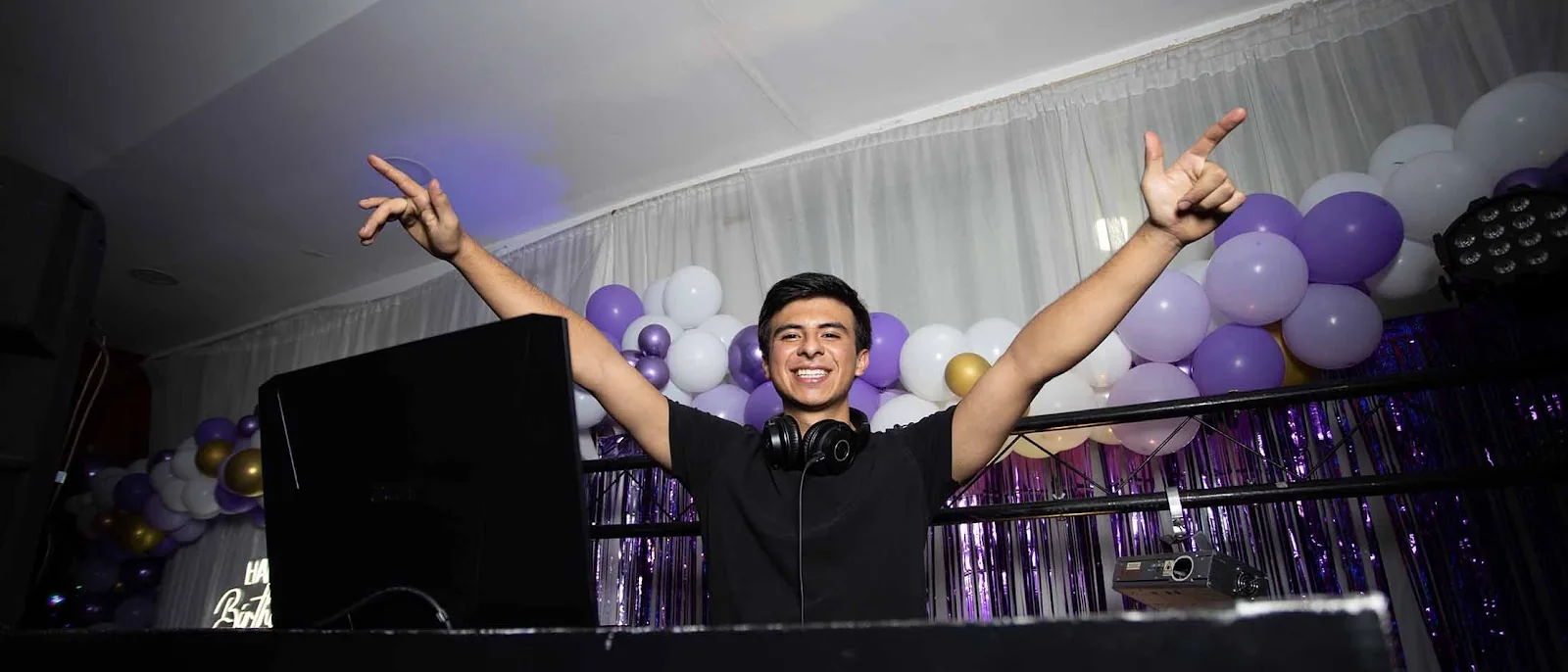 Joniel on Fire, Gold Coast and Brisbane Wedding DJ