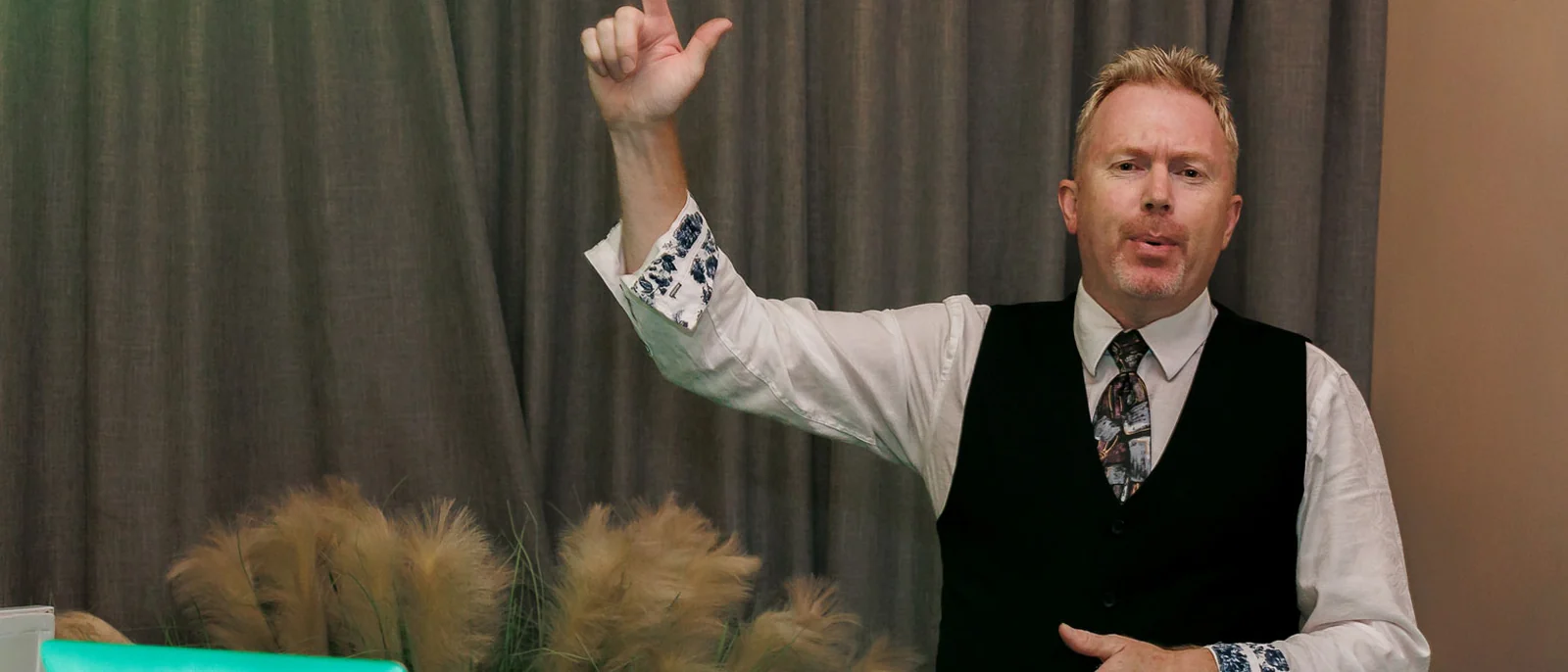 PartySound, Brisbane Wedding DJ and Celebrant