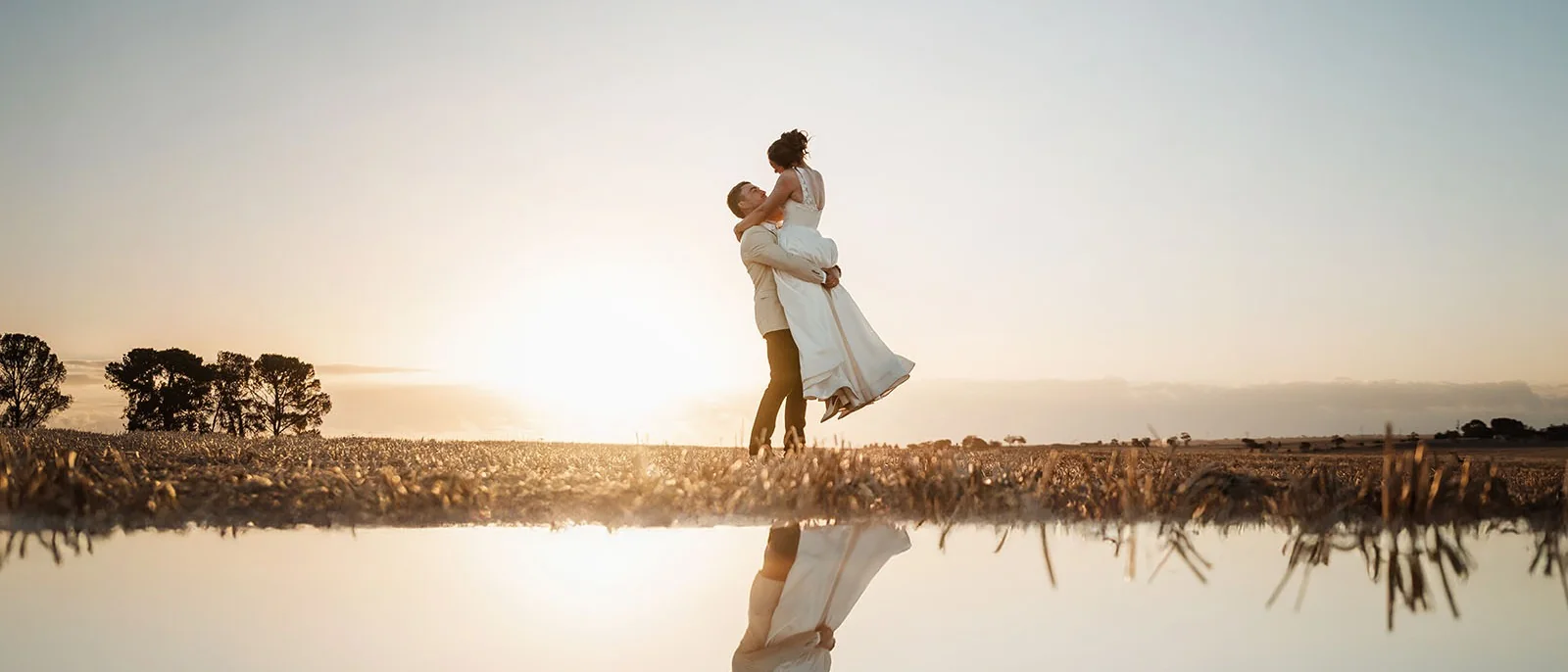 SvenStudios, Adelaide wedding photographer