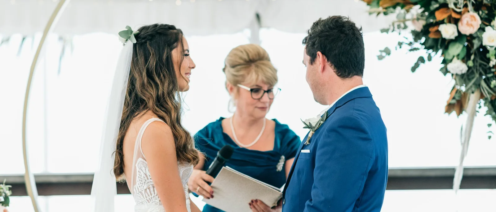 A Celebrant To See, Tweed Heads wedding celebrant