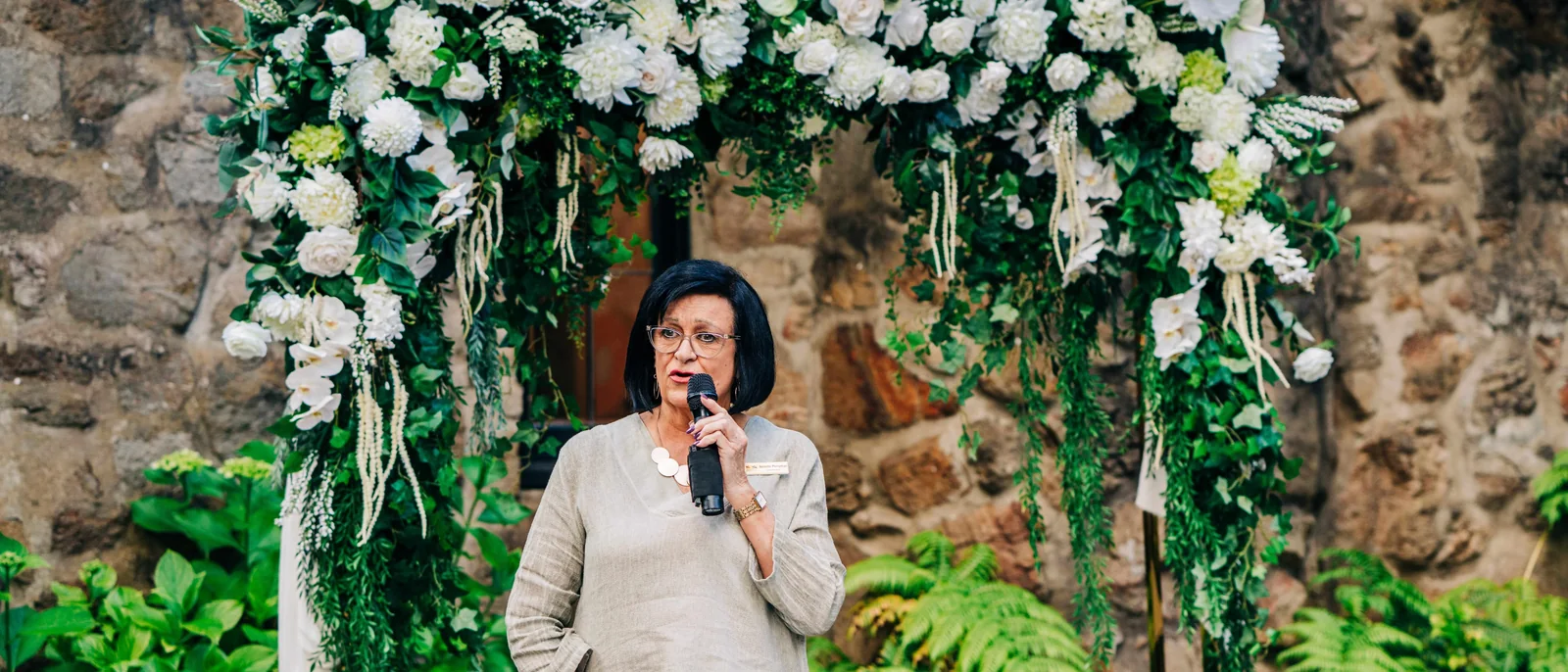 Annette Perryman Marriage Celebrant, Adelaide wedding celebrant