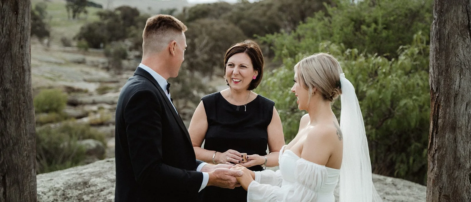 Fiona Garrivan Celebrant, Melbourne wedding celebrant