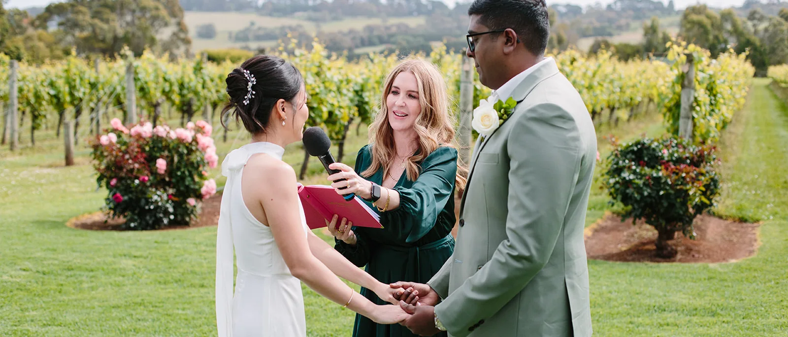Celebrant Kelly Della Bosca, Melbourne wedding celebrant