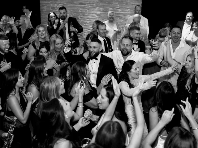 DJ Joe Barrs wedding photo 11