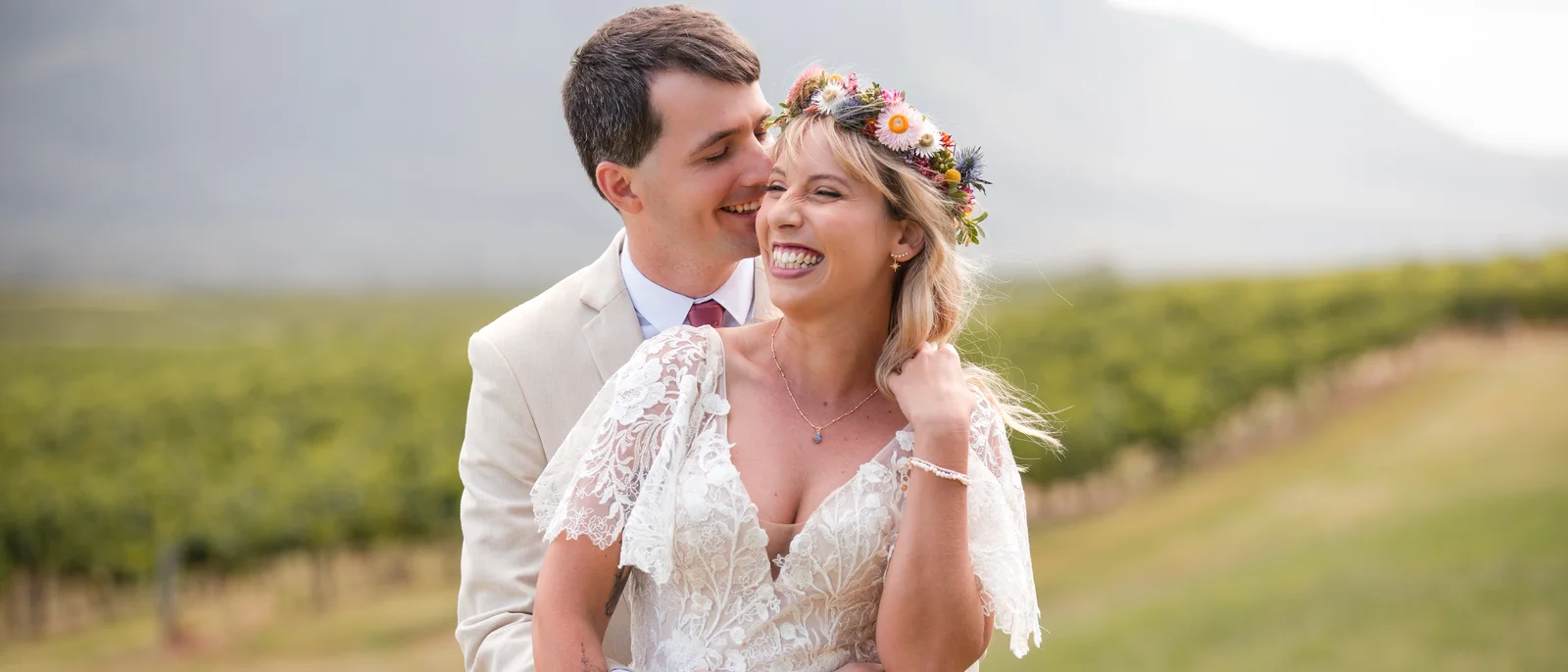 Left of The Middle, Lake Macquarie wedding photographer