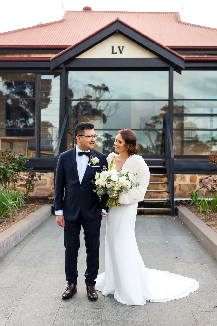 Longview Vineyard &mdash; the couple outside the cellar door