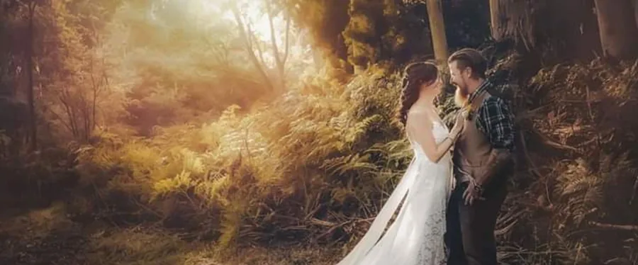 Sinclair's Gully &mdash; the couple in the golden forest light