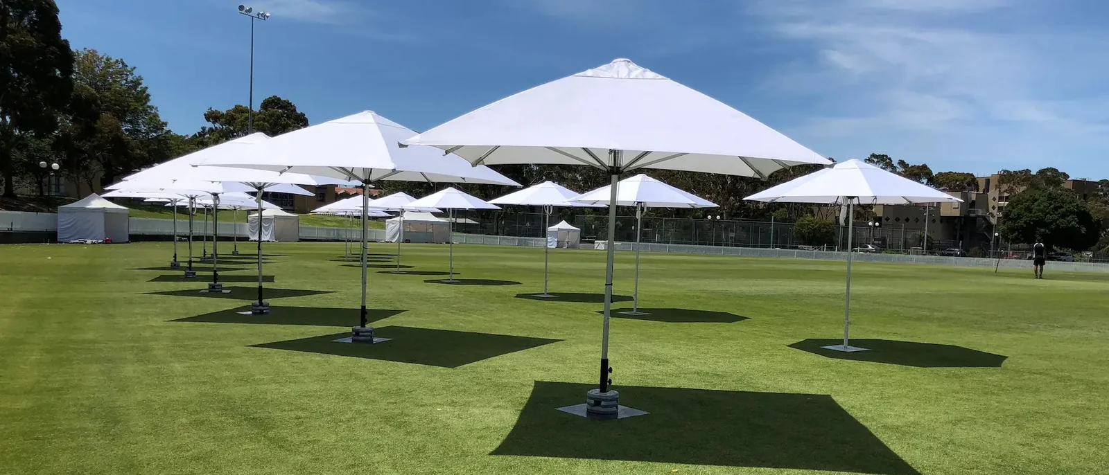 Umbrella Hire Melbourne, Melbourne wedding umbrella hire
