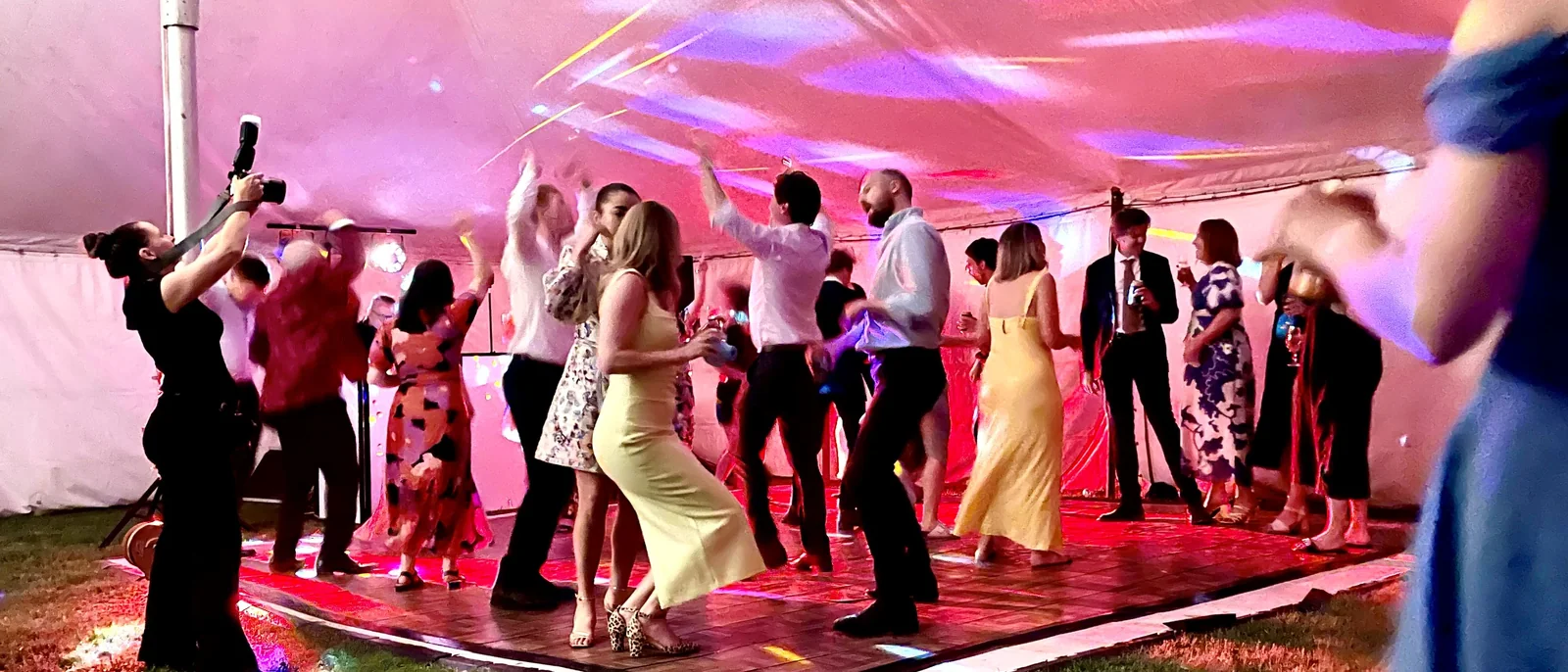 Epic Wedding Entertainment, Melbourne wedding dj + mc