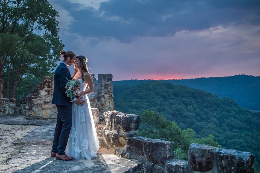 Jazzy Photography: couple on the stone lookout at sunset above the Hawkesbury valley