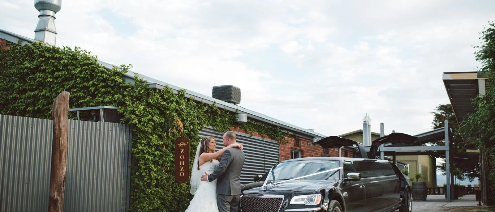 Enrik Limousines, Melbourne wedding limousines
