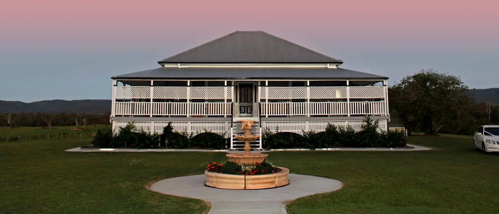 Plunkett Villa Tamborine, Gold Coast Hinterland wedding venue