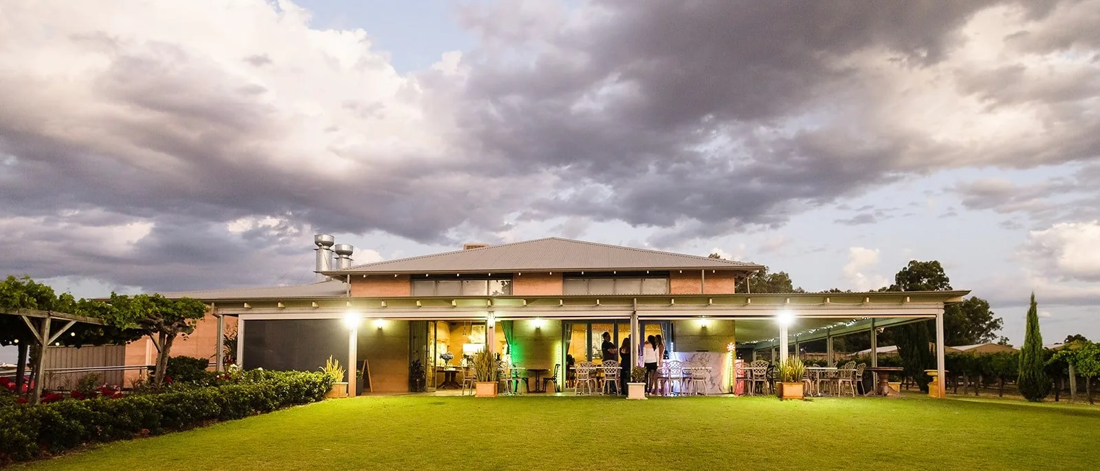 Pinelli Estate, Swan Valley wedding venue